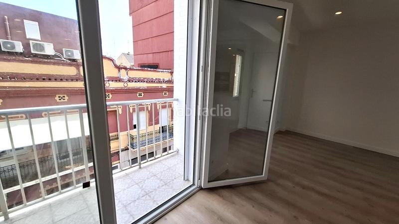 Foto 5b830a0d-f1ea-4fe8-b03f-d3cc7fb611ee. Piso  en venta totalmente reformado en el cabanyal en Valencia