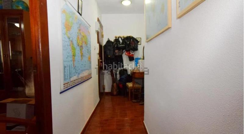 Foto afd1c44f-ca80-4a30-b01e-674e6b8dc5dd. Pis a Zona Avenida al Vedat Torrent