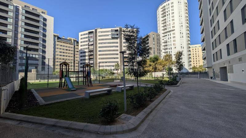 Foto 16eb36ef-0ffc-437e-b3e1-7d620a7a23c1. Lloguer pis amb calefacció aparcament piscina a La Punta Valencia