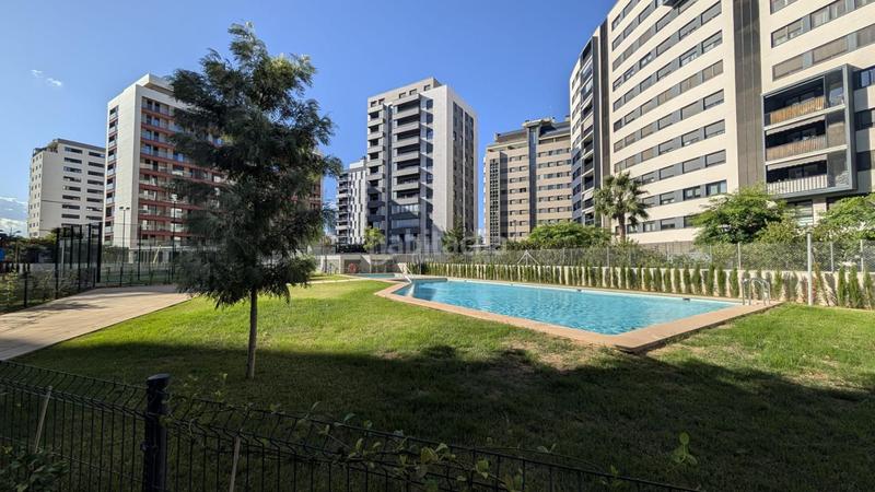 Foto ad031716-8d0f-4fdf-bea6-da9505fe3513. Lloguer pis amb calefacció aparcament piscina a La Punta Valencia