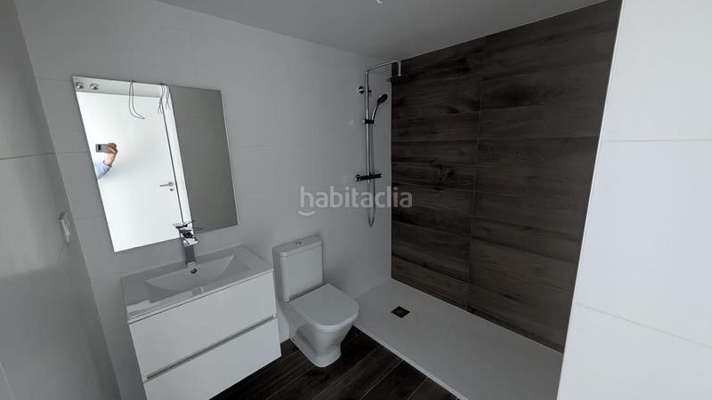 Foto adc62da6-4d19-4d84-b1d2-90d87ae1cc77. Lloguer pis amb calefacció aparcament piscina a La Punta Valencia