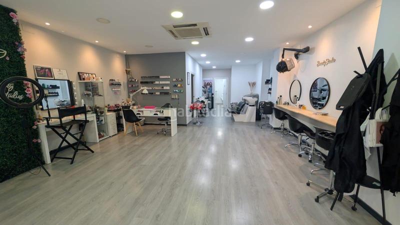 Foto 8556cabb-4db0-46d2-9959-e1e17510c243. Traspaso local comercial traspaso de centro eteticosalon de belleza en Valencia