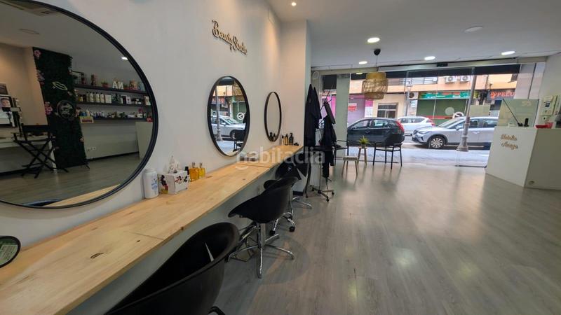 Foto ed7212dc-c0af-4b98-a13b-a6ad5926ce32. Traspaso local comercial traspaso de centro eteticosalon de belleza en Valencia