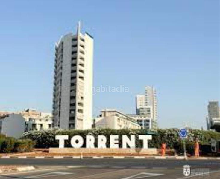 Foto f89e6652-cbd6-43e1-84a3-03a86458f7b5. Àtic amb aparcament a Zona la Ermita Torrent