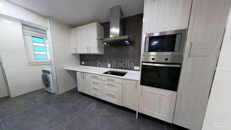 Foto bad8c758-acf0-44d4-898c-120a0bbc9299. Erdgeschoss mit heizung parking in Metro - Auditorio Paiporta