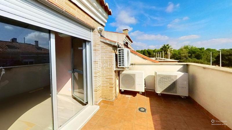 Foto a6495690-20a2-4ab8-852c-78c1a89baa7c. Miete reihenhaus mit heizung parking in Picanya