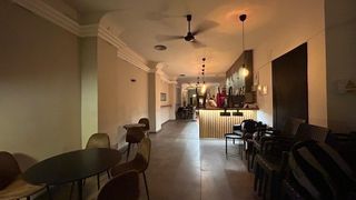 Lloguer Local Comercial a La Petxina. Traspaso bar de copaspub en zona juan llorens