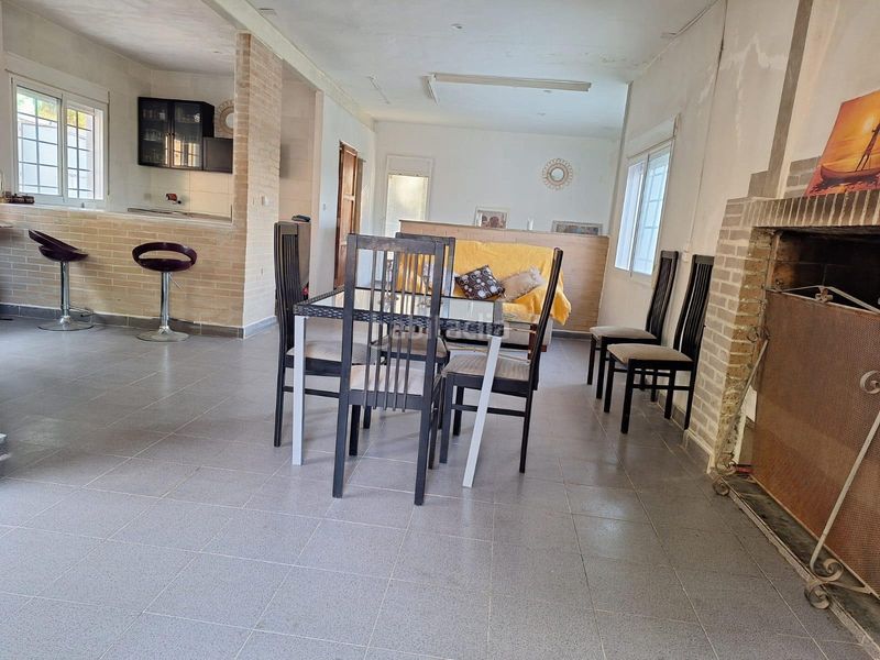 Foto f785f1c6-e6ce-46ee-a008-0e3108b33def. Chalet  independiente en Estivella