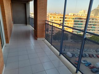 Pis  Calle de la ciudad de mislata. Fantástica vivienda con terraza de 18 m. garaje y vistas especta