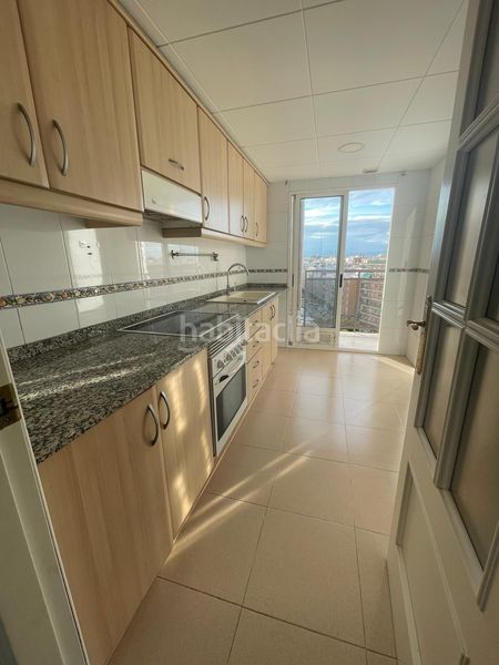 Foto bd199df3-469b-4b6d-91f8-e05251fcd16d. Pis amb aparcament a Soternes Valencia