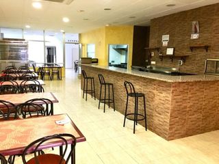 Lloguer Local Comercial  Calle ausias march. Alquiler planta baja en masamagrell