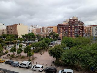 Pis  Calle mariano ribera. Oportunidad en patraix, valencia. ideal para residencia habitual