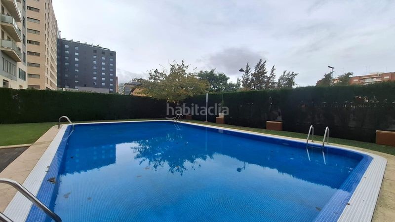 Foto 3b29a52a-4c34-4ee1-a8a3-dfd80021c465. Pis amb aparcament piscina a Penya-Roja - Avda. Francia Valencia