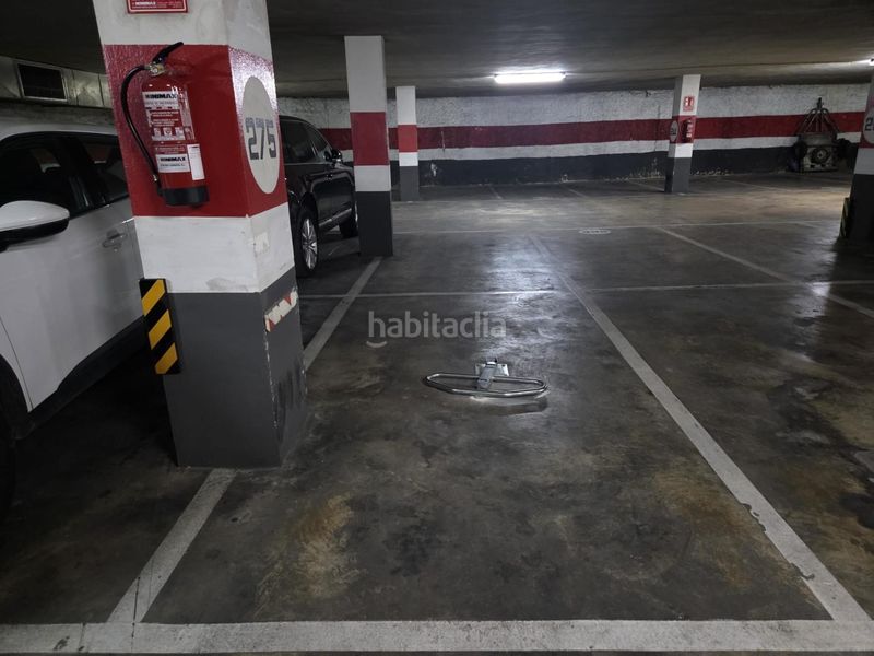 Foto dab58afb-74dc-4a67-b86a-774b203facbe. Aparcament cotxe a Sant Francesc Valencia