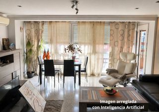 Flat in Mont Olivet. Vivienda amplia y reformada junto a la ciudad de las ciencias