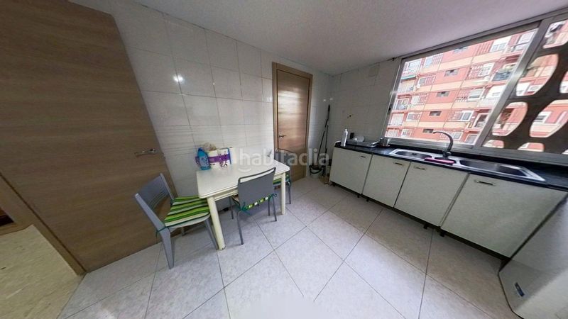 Foto 24ab898c-7167-4ab5-b6c6-0922a7ab07b9. Pis a Ciutat Jardí Valencia