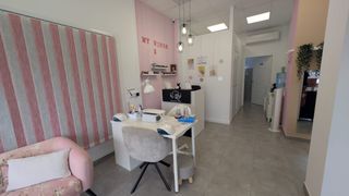 Traspàs Local Comercial a Ciutat Universitaria. Se traspasa centro de peluqueria y estetica