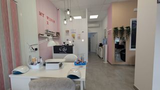 Traspàs Local Comercial a Ciutat Universitaria. Se traspasa centro de peluqueria y estetica