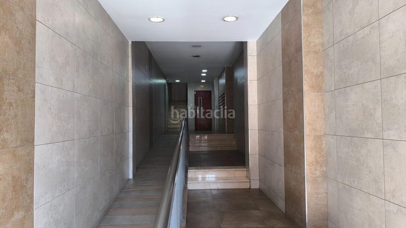 Foto d92a20b2-f2ce-4ae1-ad43-875da82d27fc. Pis amb aparcament a Torrefiel Valencia