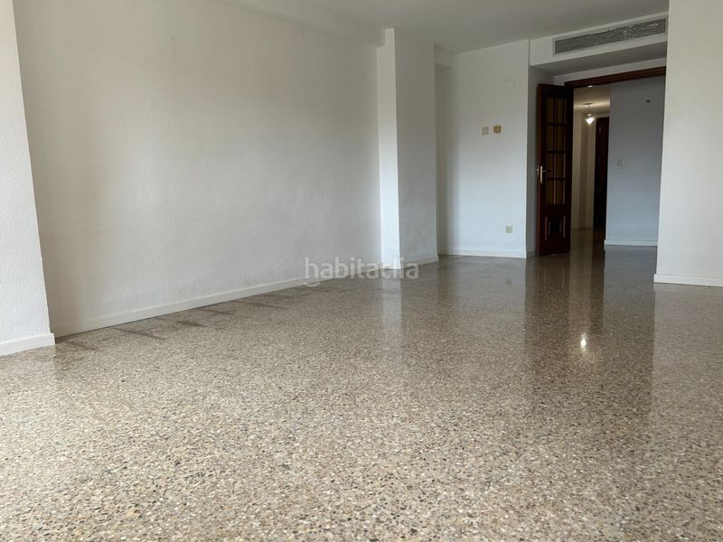 Foto b2c7e567-79e0-4184-96b3-f17574618348. Pis a La Carrasca Valencia