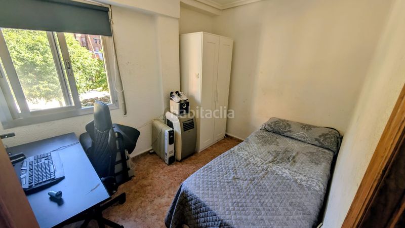 Foto db612ffb-578c-4cce-88ed-5e28a6170d5f. Pis a Malva Rosa Valencia