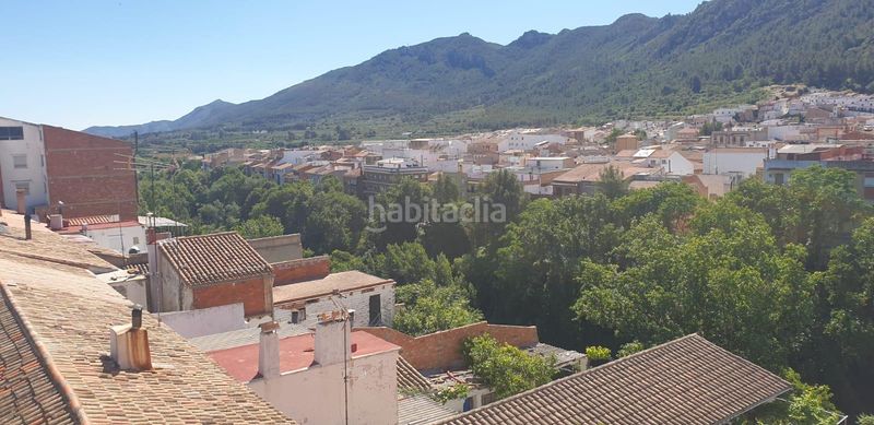Foto f37c6e44-f1c8-4062-90bc-a01eb8ed4986. Casa amb aparcament a Moixent