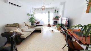 Etagenwohnung  Calle maria moliner. Se vende piso en picaña