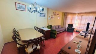 Miete Etagenwohnung in Aiora. Piso en alquiler  av. del puerto