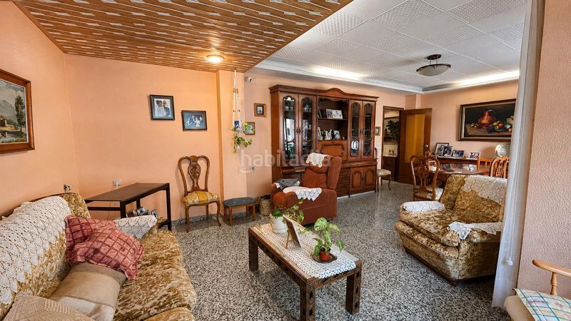 Foto f5f3b8f9-f40d-4818-b680-724d91b10a62. Pis amb aparcament a Barrio Benicalap Valencia