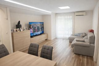 Pis  Calle torrente. Fantástica vivienda reformada en patraix