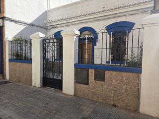 Xalet  Calle del conde de torrefiel. Bonita casa con estilo en valencia