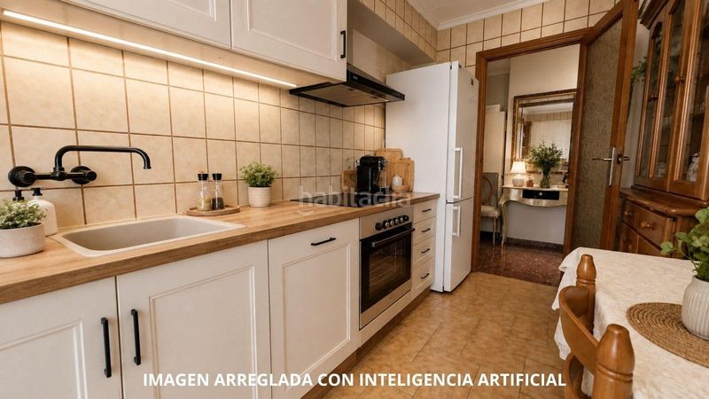 Foto 8b73f553-80b2-422b-beb1-296a7841716b. Pis a pueblo de Cullera Cullera