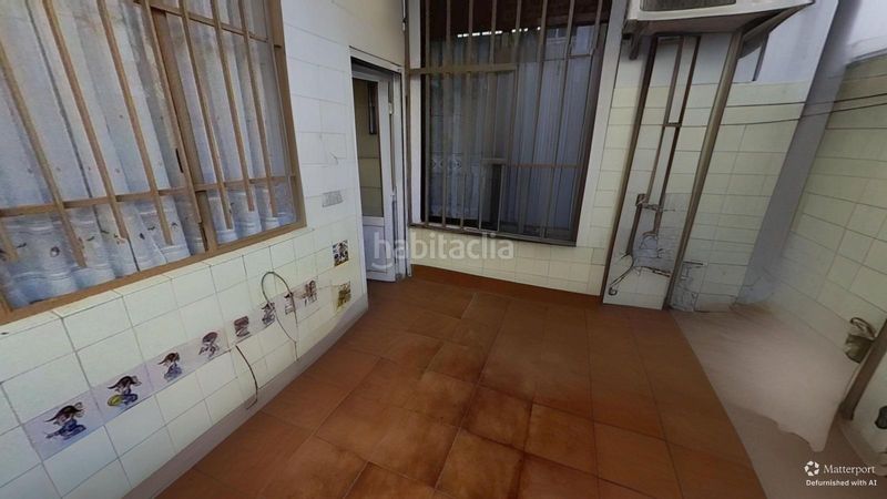 Foto 689e2ab8-0051-4cb1-8962-bf05d3e9b273. Pis a Russafa Valencia