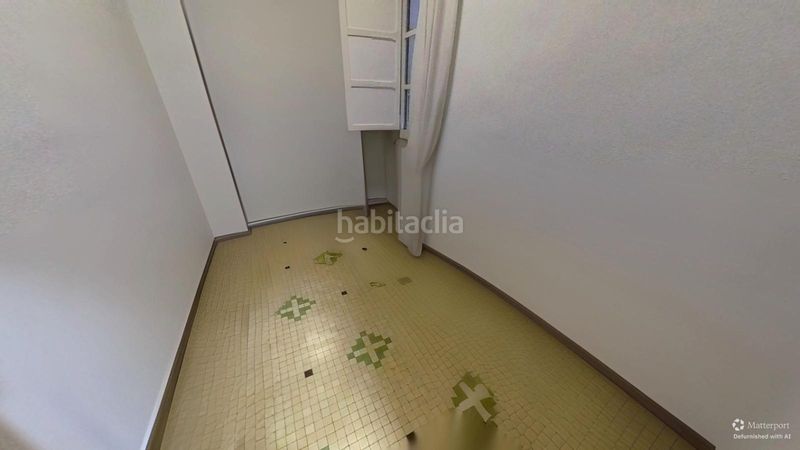 Foto b11e9f00-53be-4b74-bb54-d3475a50f6c9. Pis a Russafa Valencia