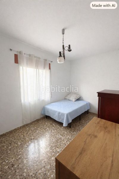 Foto 2b0d1aa2-a23e-4991-b17f-e377f42bc758. Casa amb aparcament a Camporrobles