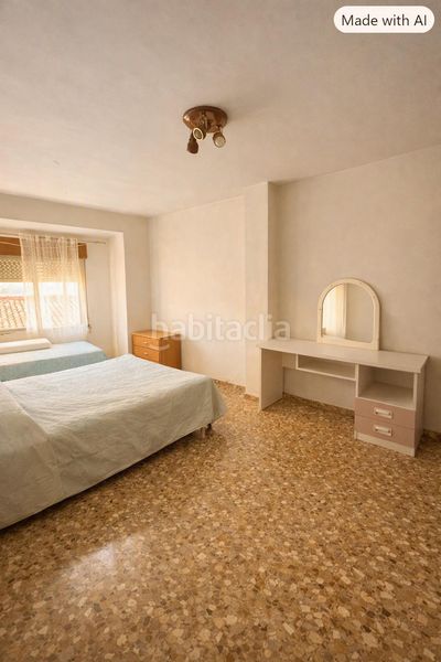 Foto 961c2098-0c4d-4d74-953e-a846be65cd12. Casa amb aparcament a Camporrobles