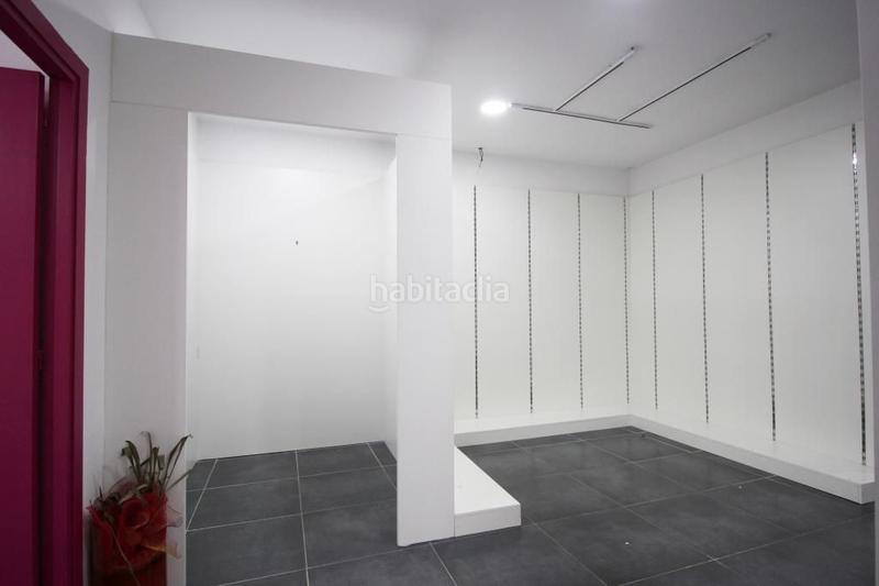 Foto 0f44db54-d104-4993-b936-3309bb357014. Local comercial  al centre ! en Barri del Centre Terrassa