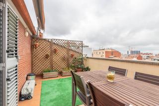 Dplex a Sant Pere Nord. Este fantstico dplex de 91m situado en la calle ample