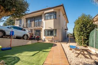 Semi detached house  Carrer pigot