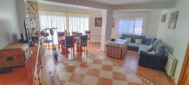 Foto 61ba68a0-debb-49c1-bc68-f1159fd2d368. Xalet amb calefacció aparcament a Barenys Salou