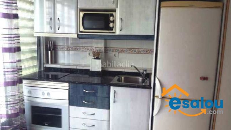 Foto c42e52b3-0c87-4476-8724-b38158926436. Estudi amb piscina a La Pineda Vila-seca