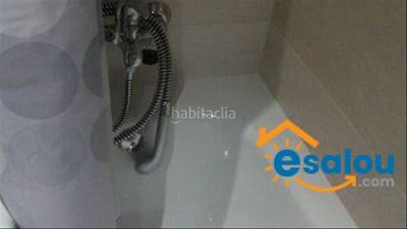 Foto a4bd41c0-3e3a-4238-94a4-c5a67a2b7830. Estudi amb piscina a La Pineda Vila-seca