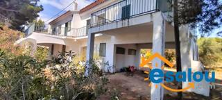Masia a Platja de Mont-roig. Chalet con terreno e impresionantes vistas al mar y salida priva