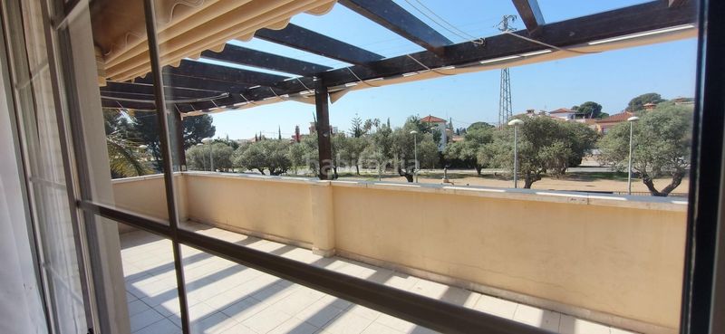Foto d56aba40-ba23-44be-ad1d-dc2d616f1e6d. Casa amb aparcament a Mas de Clariana Cambrils