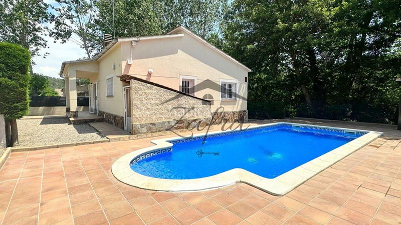Foto 55fb8ebb-87ec-4145-a872-5ce0c0f1e49e. Xalet amb piscina a Terrafortuna - Puig Ventós Vidreres