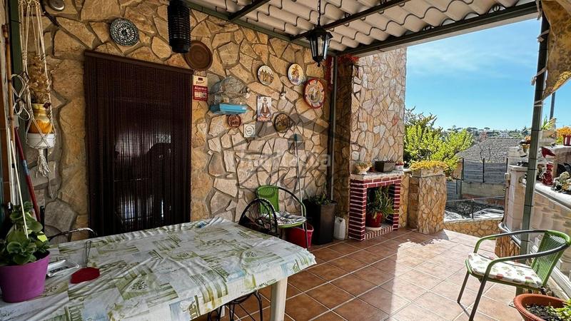 Foto 25e70b8e-9e52-452a-8f2c-360aff2be3a5. Chalet avec chauffage parking piscine dans Residencial Park Maçanet de la Selva