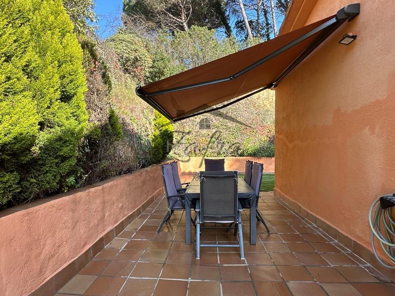 Foto 163292f8-19f9-4713-a5bf-c97f9d3037e6. Casa amb calefacció aparcament piscina a Aiguaviva Parc Vidreres