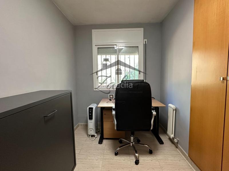 Foto e807ae34-a1b6-4a82-92d6-cd7c6108de3c. Casa amb calefacció aparcament piscina a Aiguaviva Parc Vidreres