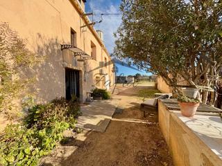 Casa a Centre. Encantadora masia a vidreres