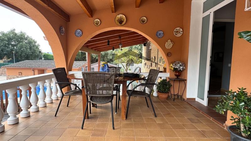 Foto b85887b4-d703-4da6-9337-eef25e3664e3. Casa impresionante casa en venta en la urbanización La Goba ref. 4873 en Vidreres